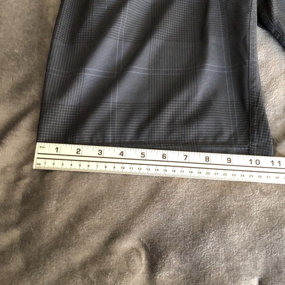 Men’s size 32 hang ten shorts - Picture 9 of 14